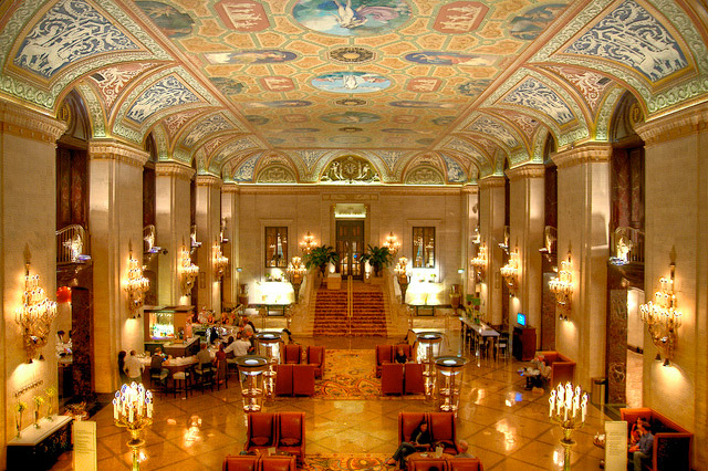 Palmer-House-Hotel-lobby-in-Chicago