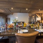 Chalet Ambre table