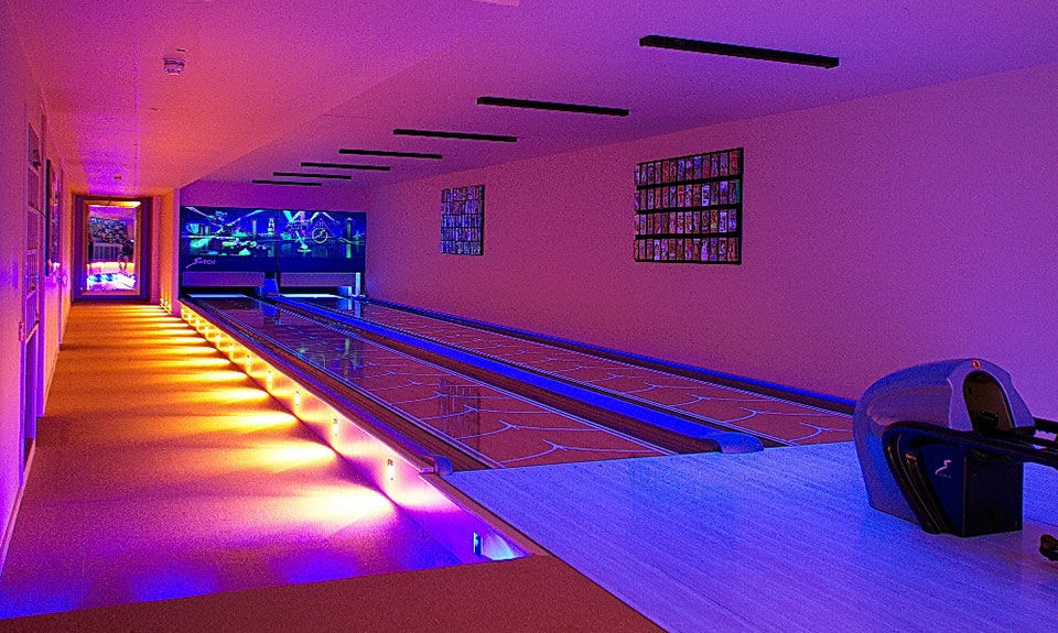 country-house-sussex-bowling-alley