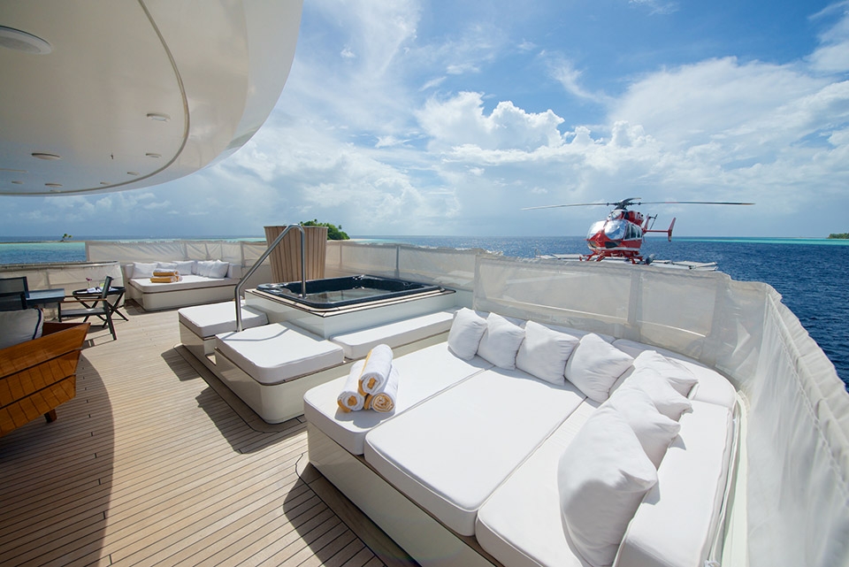 Senses_Jacuzzi-&-Helipad