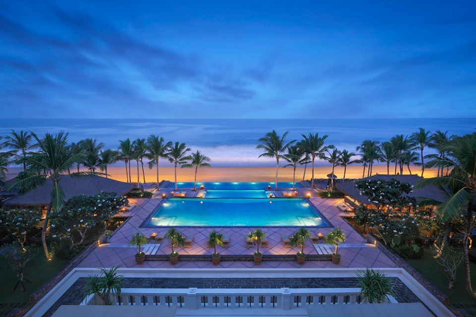 Legian-bali-pool-evening-LT