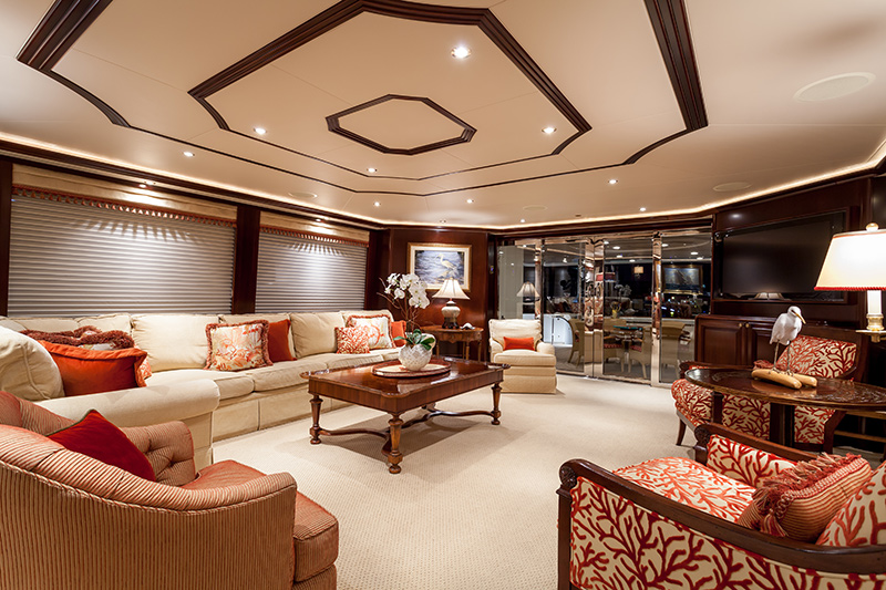 my-constellation-yacht-for-sale-sitting-room